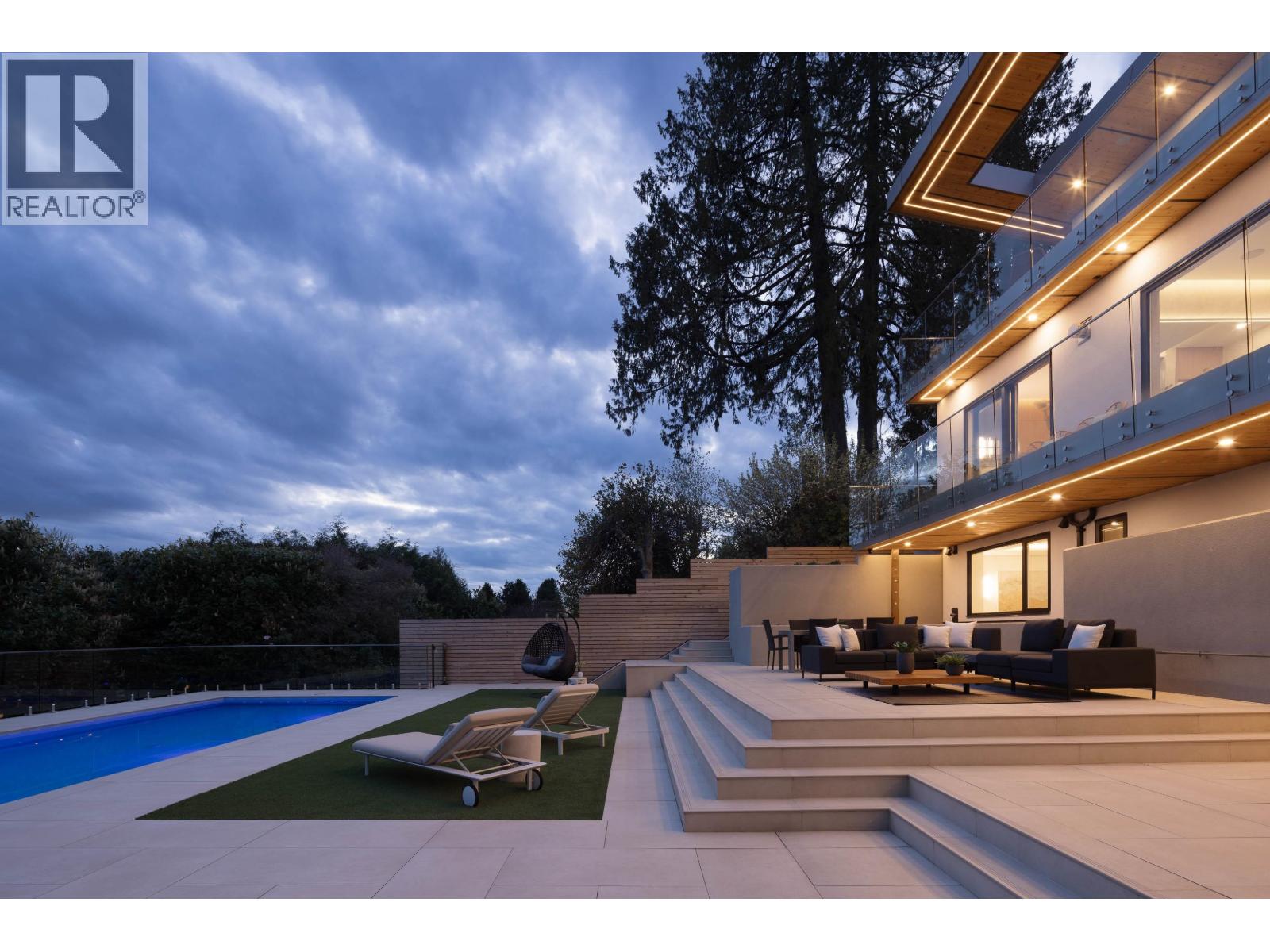 2356 OTTAWA AVENUE, West Vancouver