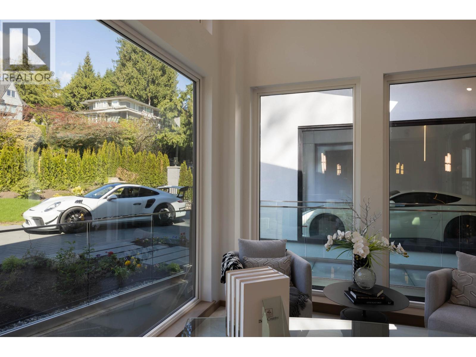 2356 OTTAWA AVENUE, West Vancouver