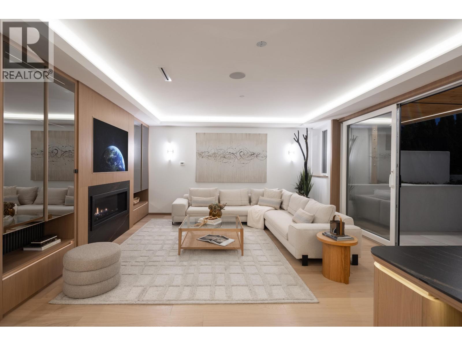 2356 OTTAWA AVENUE, West Vancouver