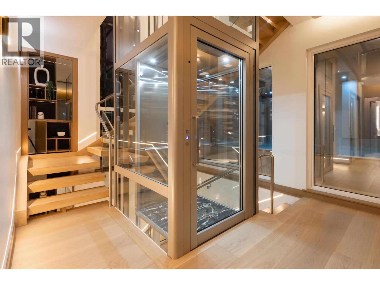2356 OTTAWA AVENUE, West Vancouver