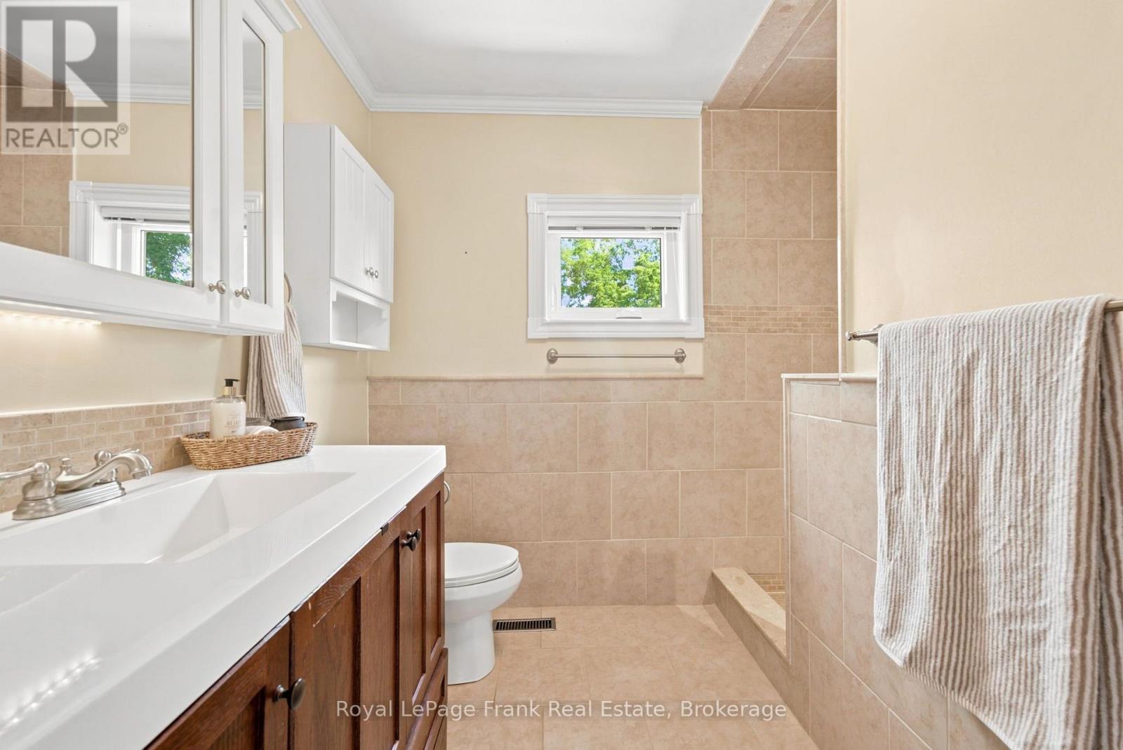 47 SOUTH BEECH STREET - 25