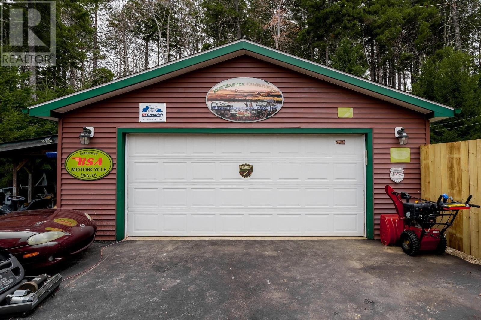 163 Lakeland Street - 39
