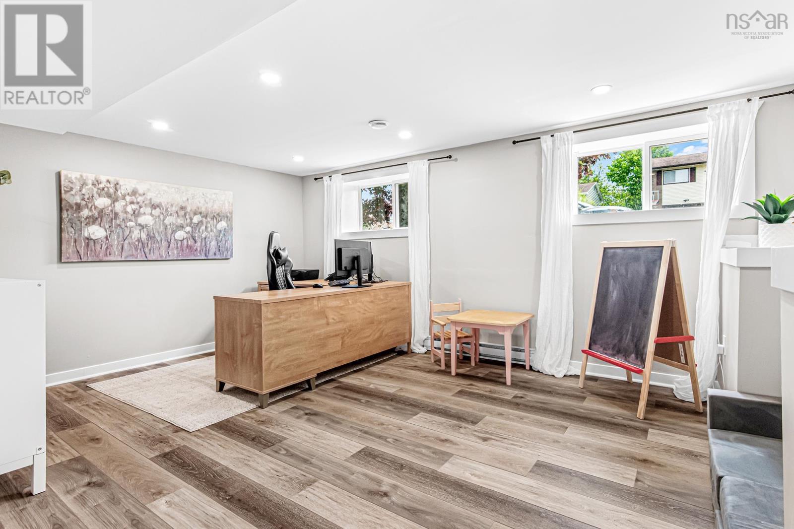 88 Ancaster Court - 29