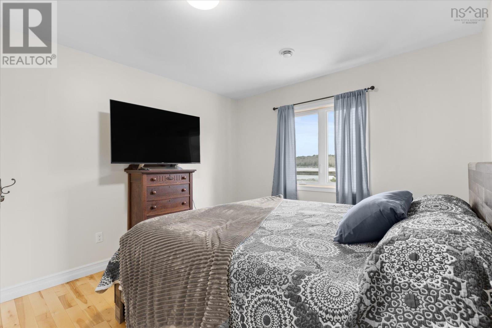 5853 3 Highway - 22