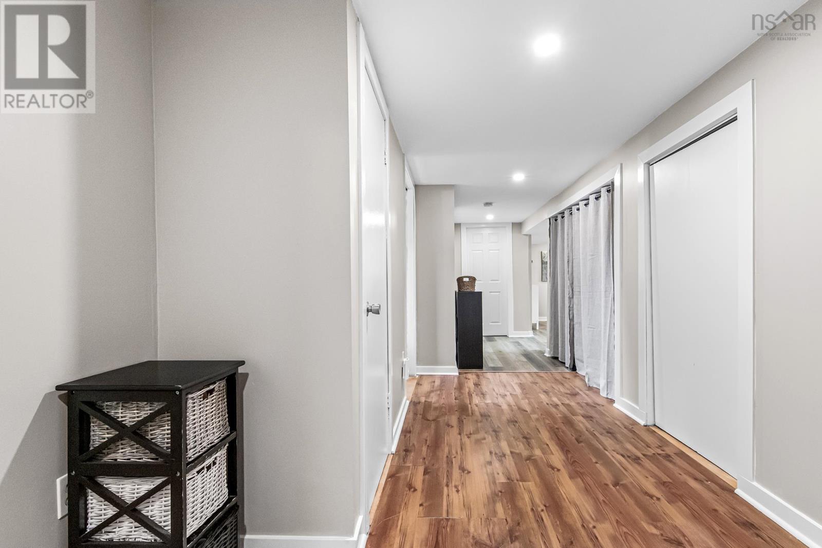 88 Ancaster Court - 32