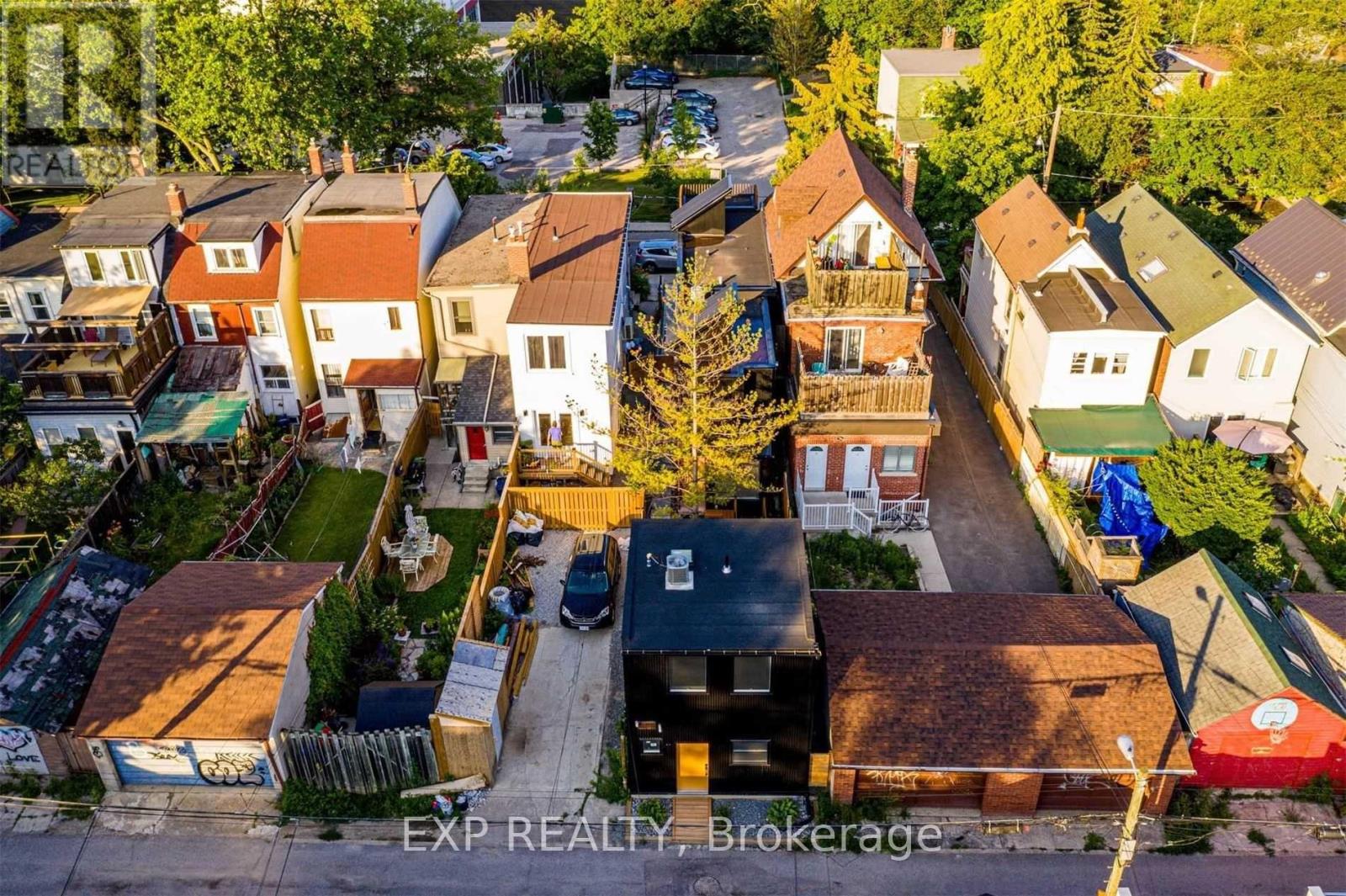 452 MONTROSE AVENUE - Image 4