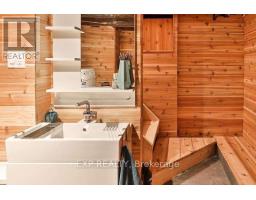 452 Montrose Avenue, Toronto, ON M6G3H1 Photo 15