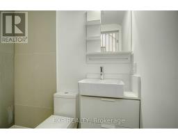 452 Montrose Avenue, Toronto, ON M6G3H1 Photo 26