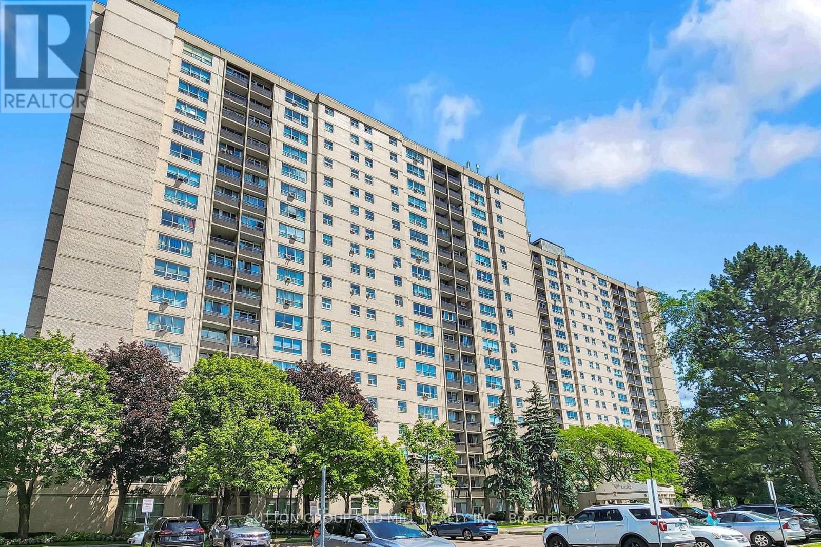#1901 5 PARKWAY FOREST DRIVE - 1