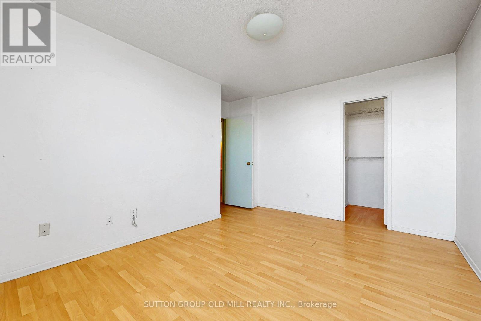 #1901 5 PARKWAY FOREST DRIVE - 18