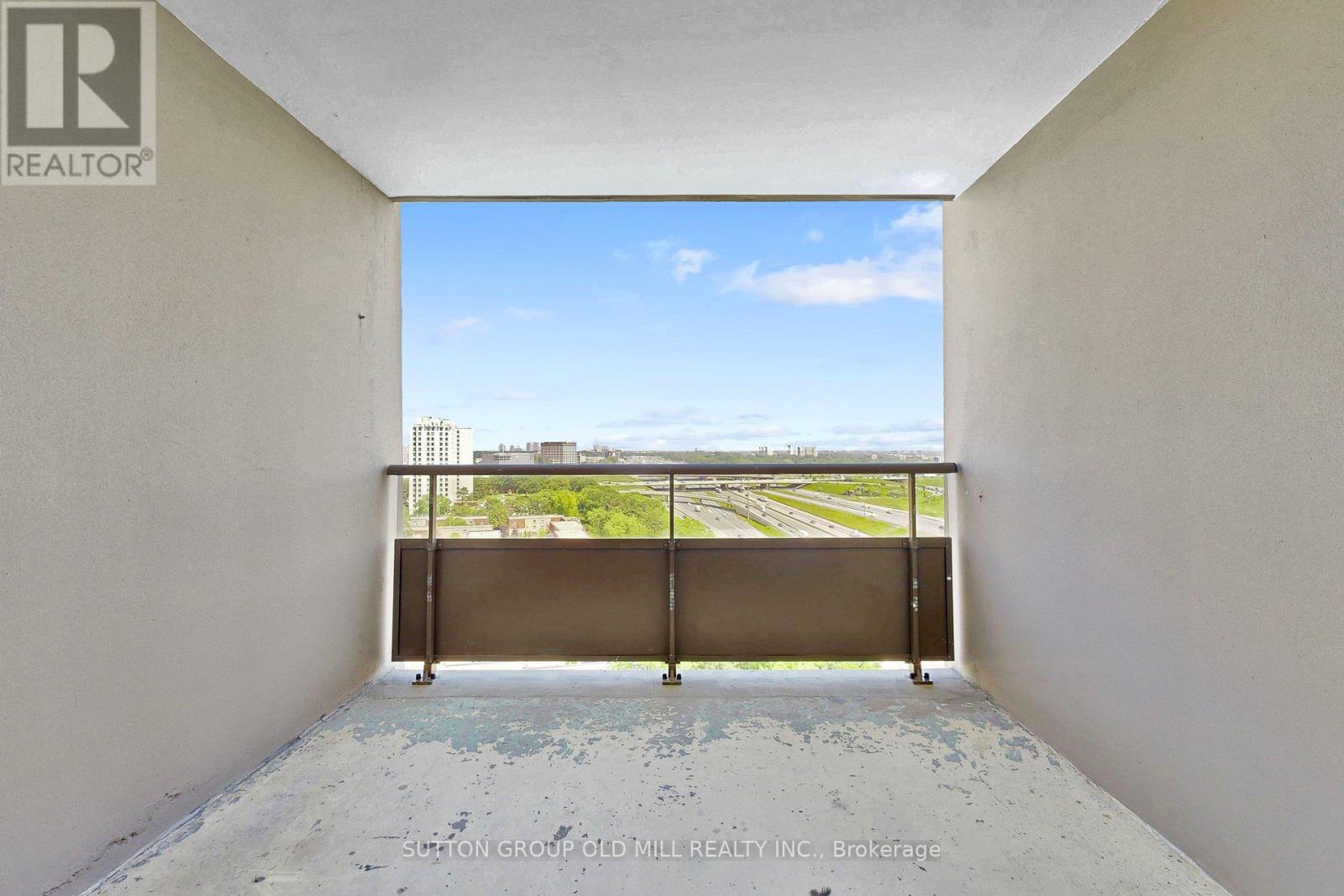 #1901 5 PARKWAY FOREST DRIVE - 29