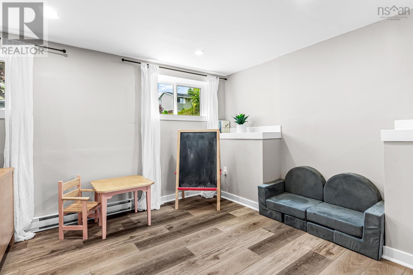 88 Ancaster Court - 31