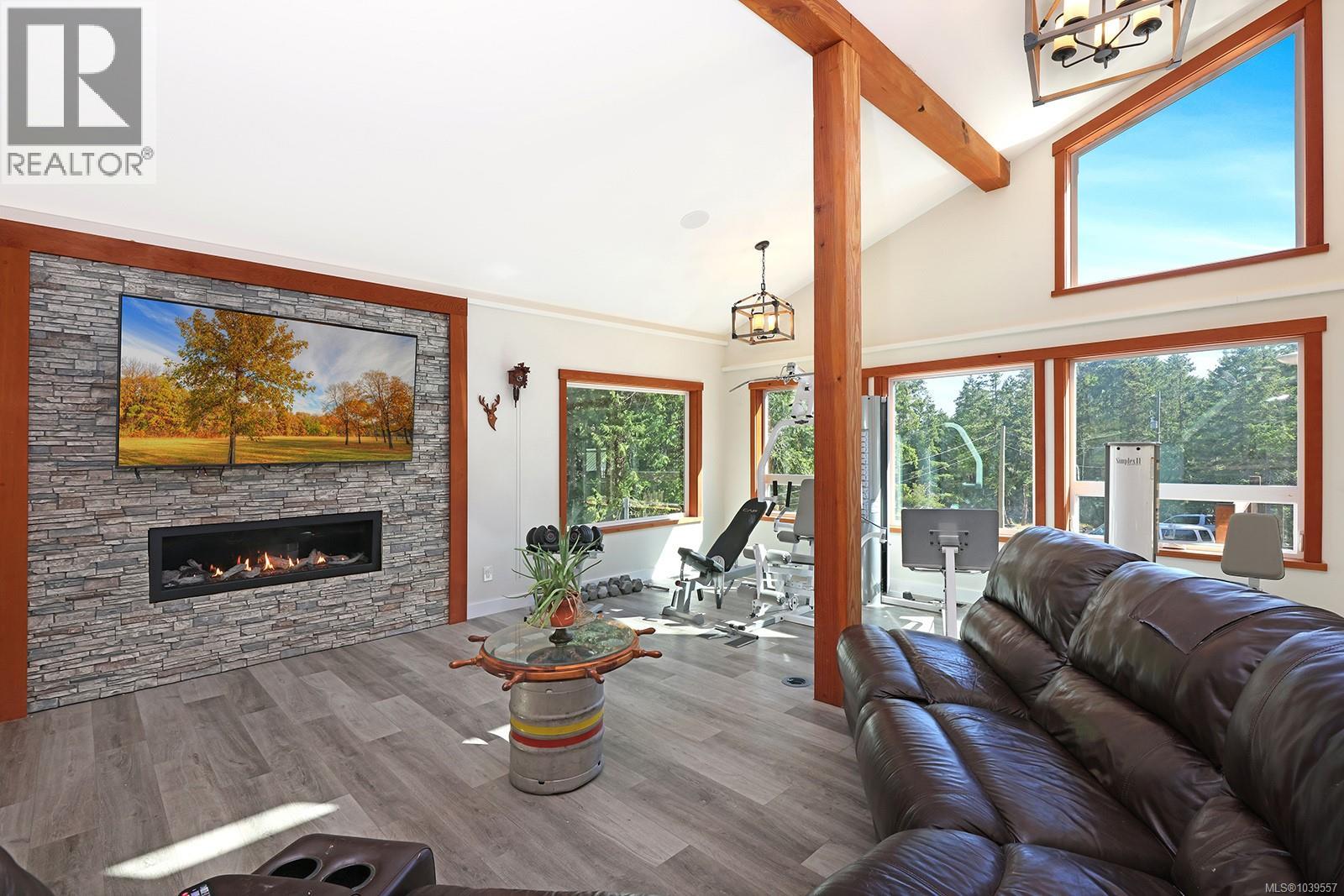 8400 Owl Cres - 1