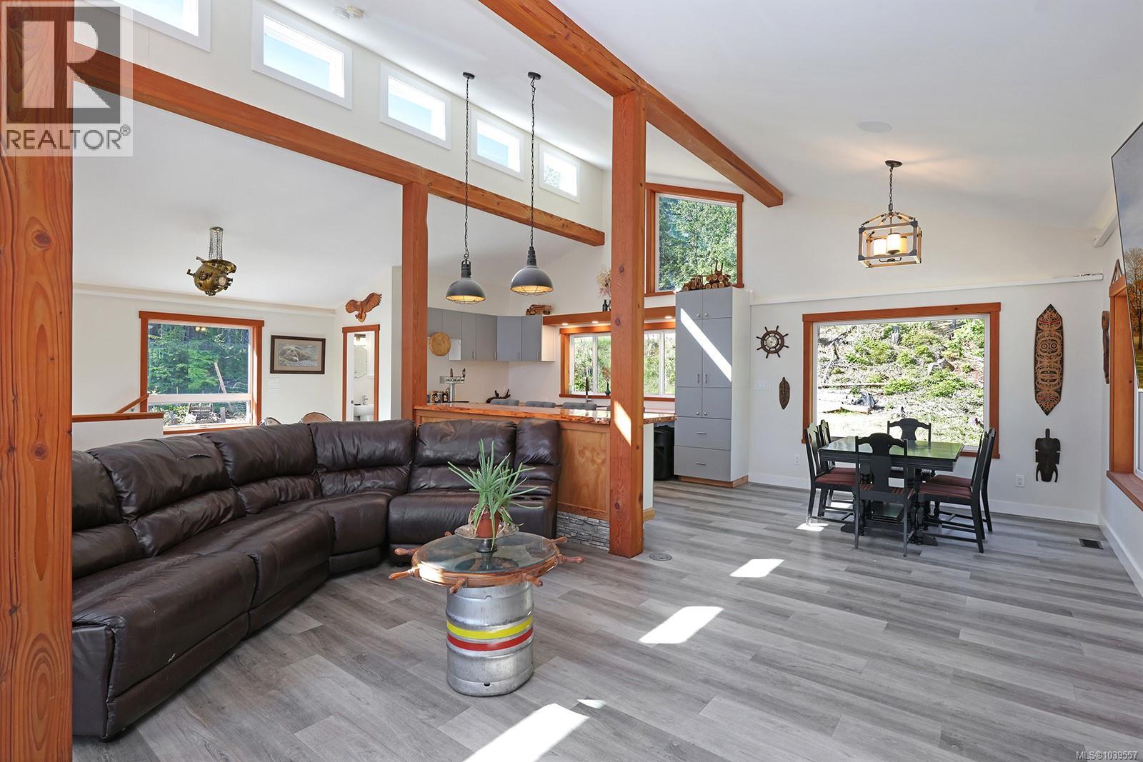 8400 Owl Cres - 8
