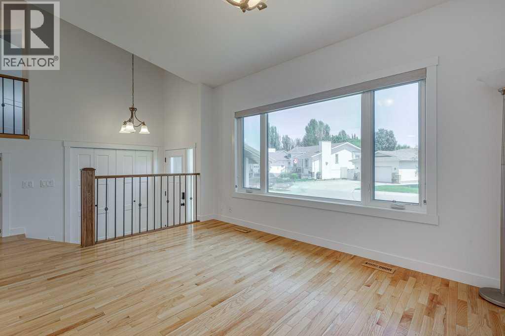 Listing photo – 129 Duncan Crescent, Red Deer