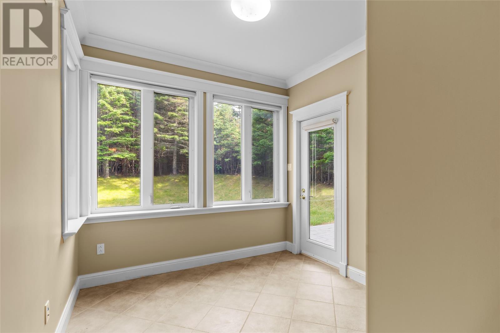 8 Cayman Drive - 19