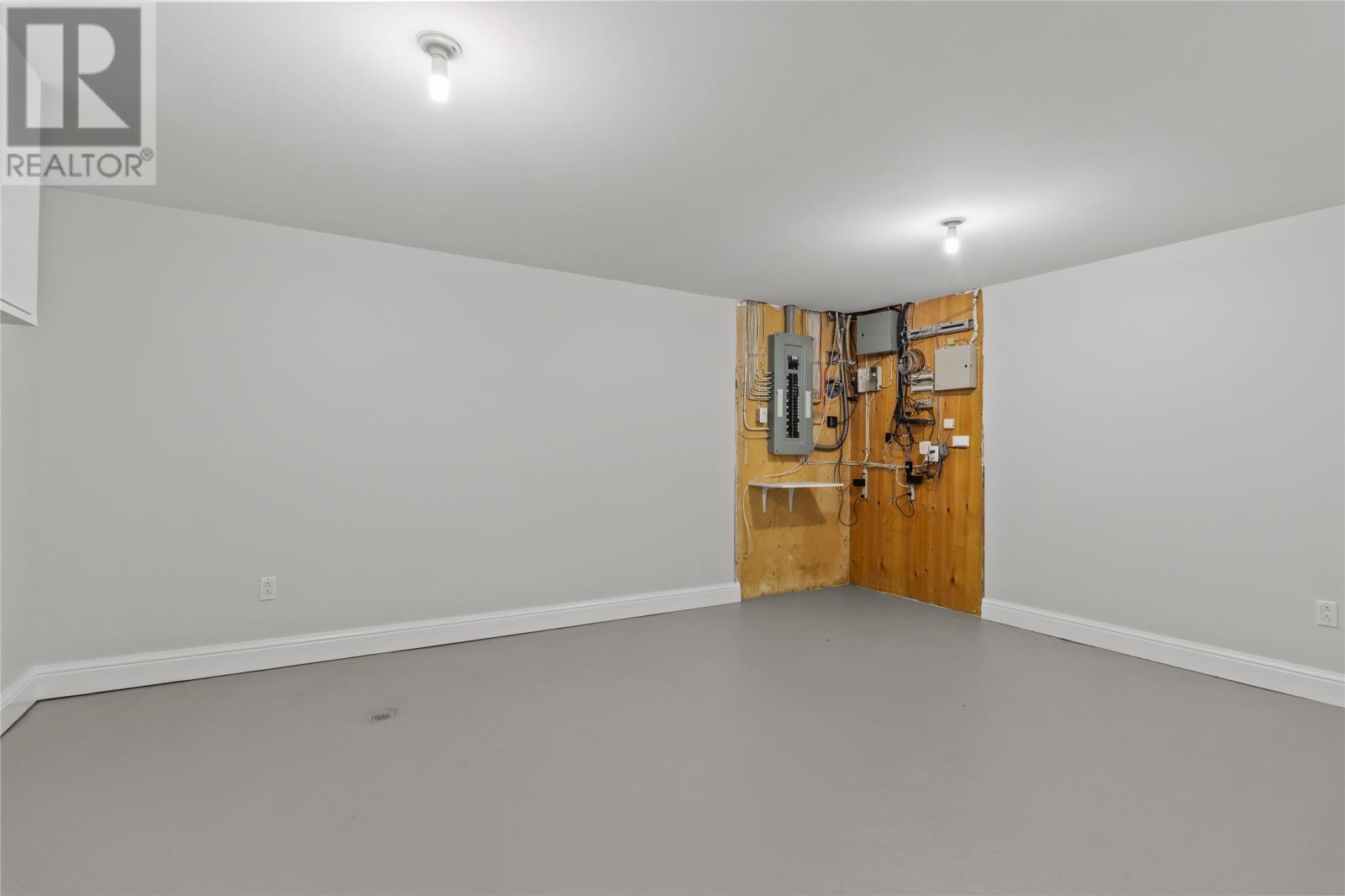 8 Cayman Drive - 36