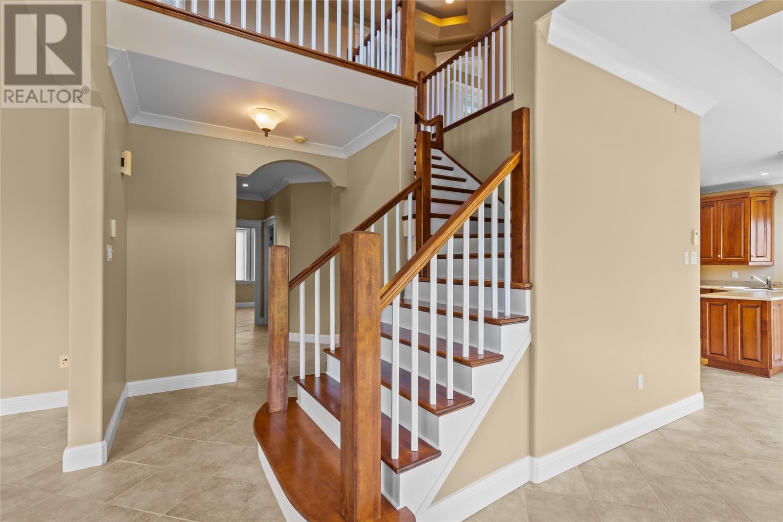 8 Cayman Drive - Image 5
