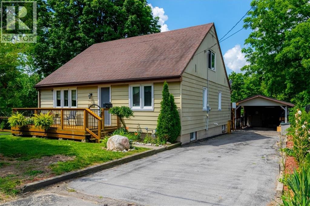 554 BANK Street N - 1