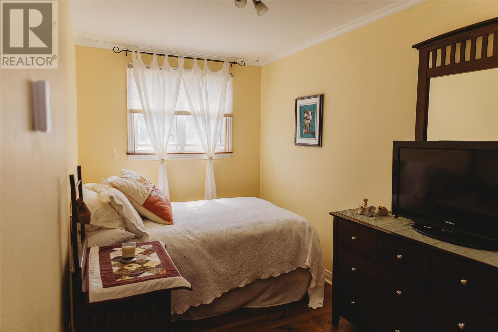 40 Wood Crescent - 12