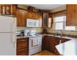 40 Wood Crescent thumbnail 4