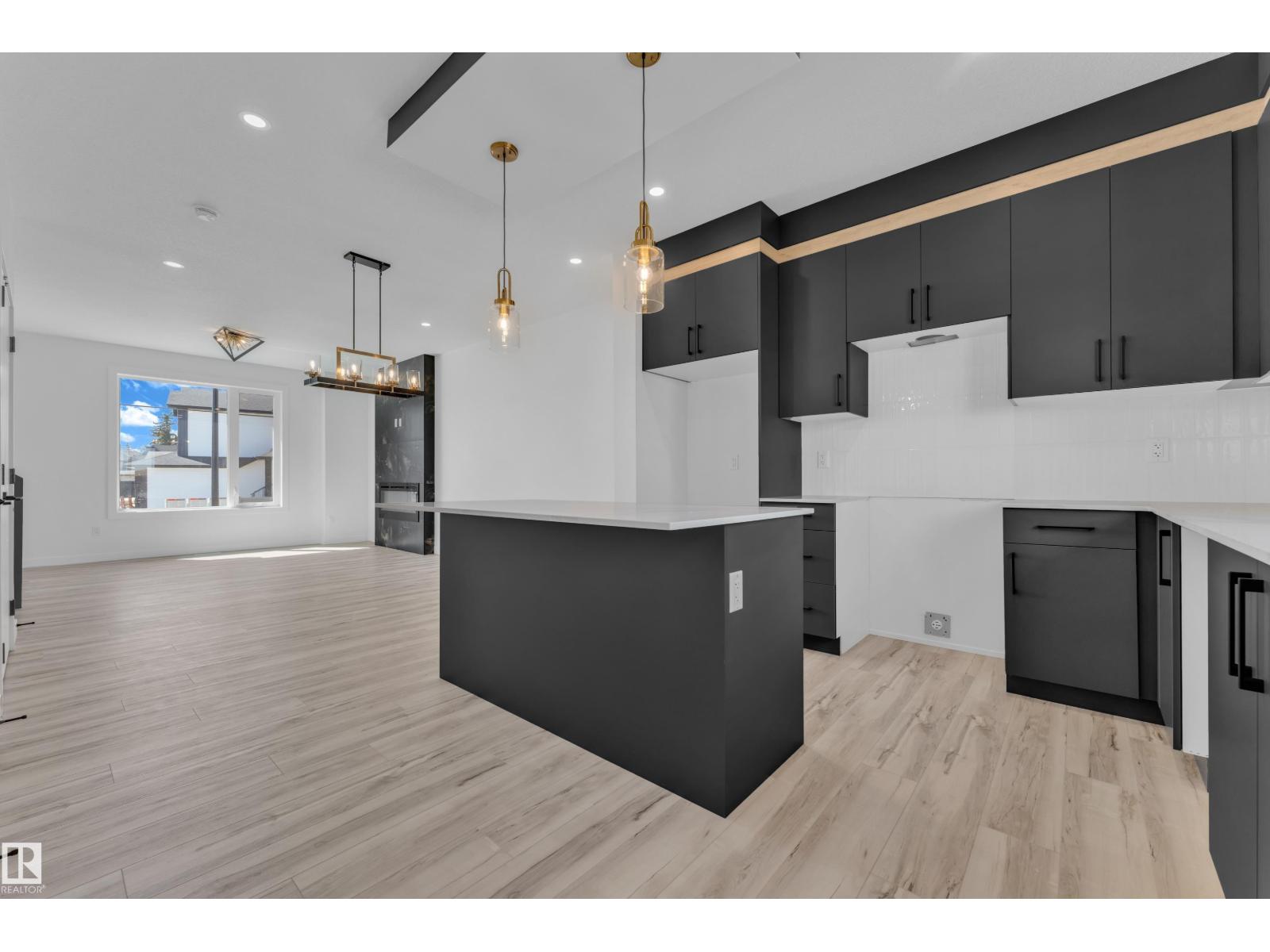 171 Graybriar DR - 10