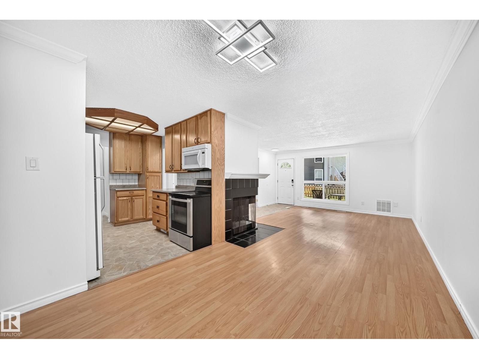#40 3111 142 AV NW - 15