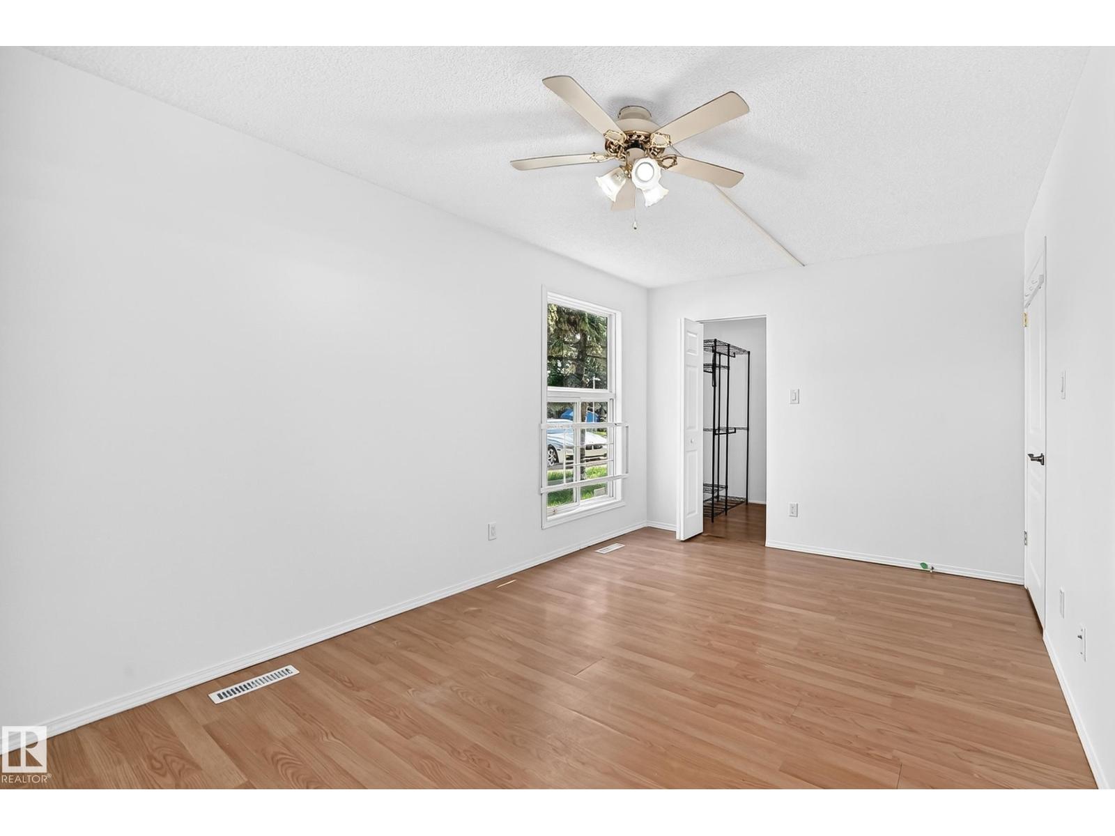 #40 3111 142 AV NW - 20