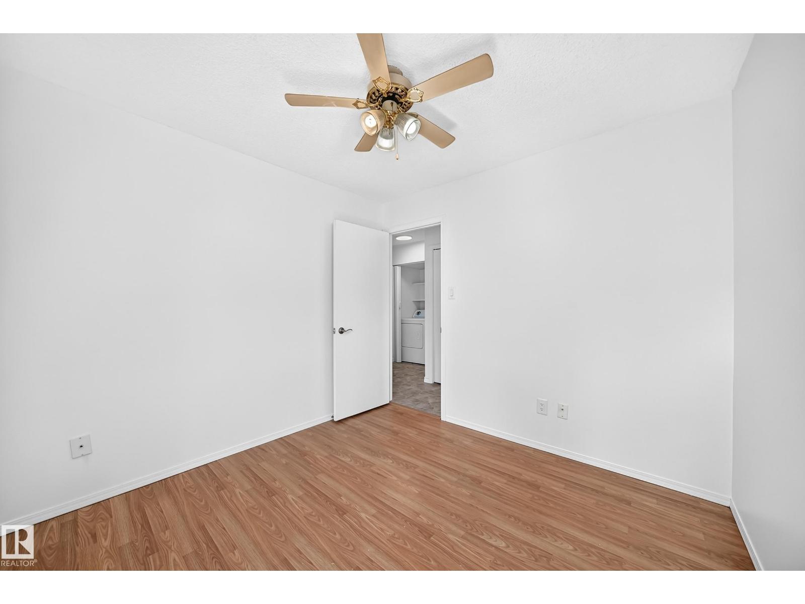 #40 3111 142 AV NW - 28