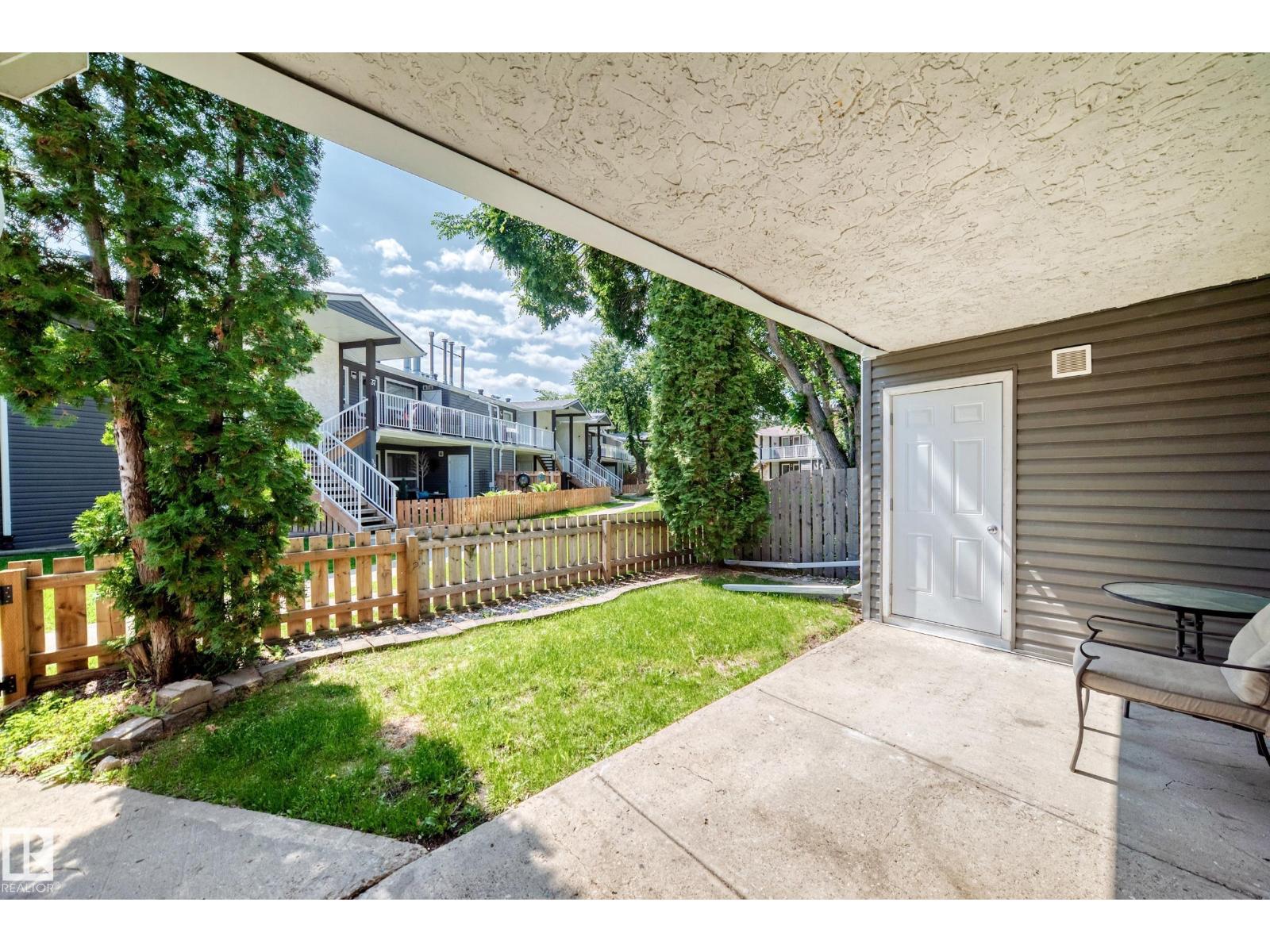 #40 3111 142 AV NW - 36