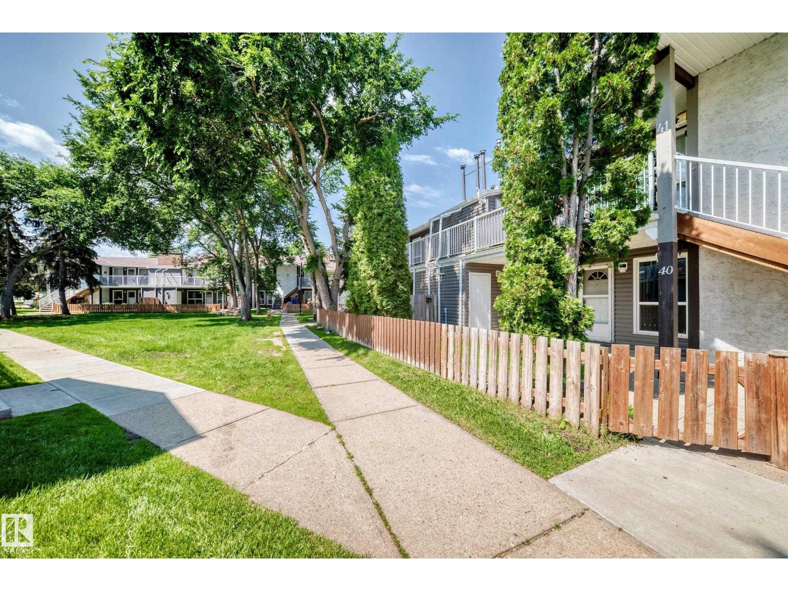#40 3111 142 AV NW - 40
