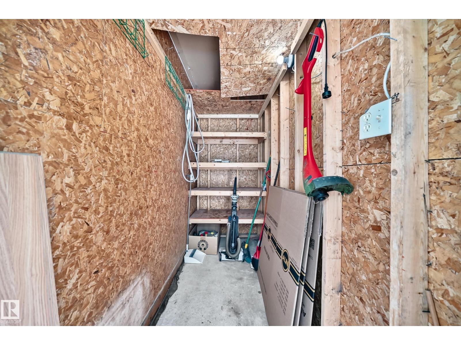 #40 3111 142 AV NW - 45