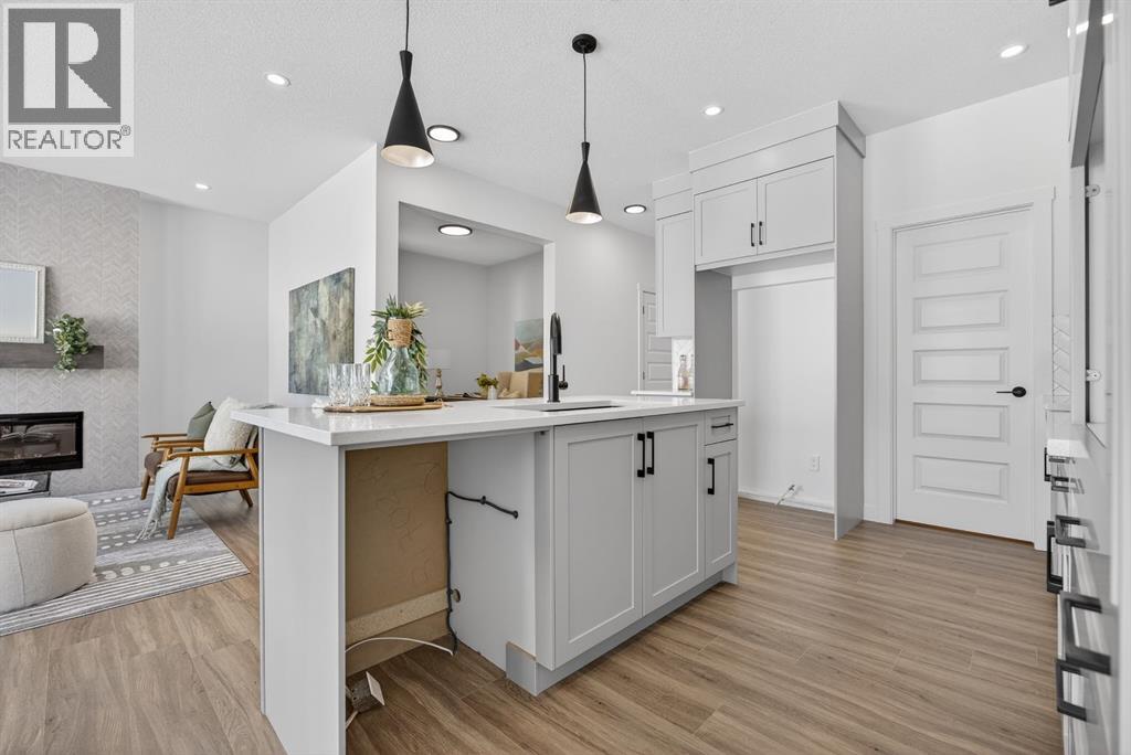 1090 Bayview Crescent - 6