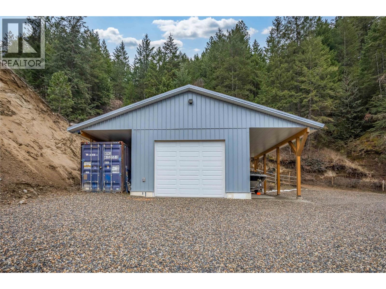 2621 Salmon River Road, Salmon Arm