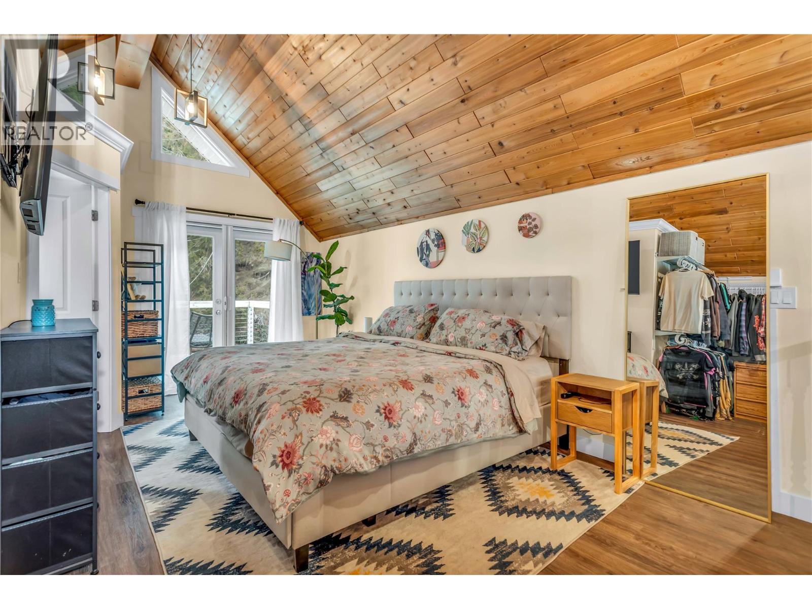 2621 Salmon River Road, Salmon Arm