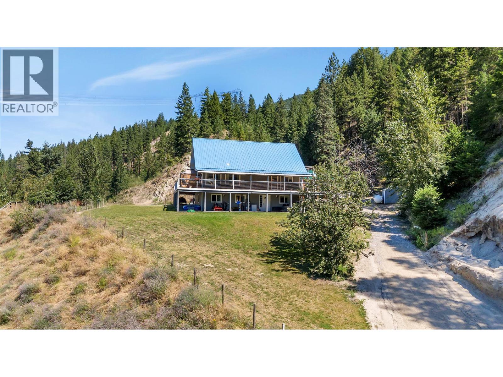 2621 Salmon River Road, Salmon Arm