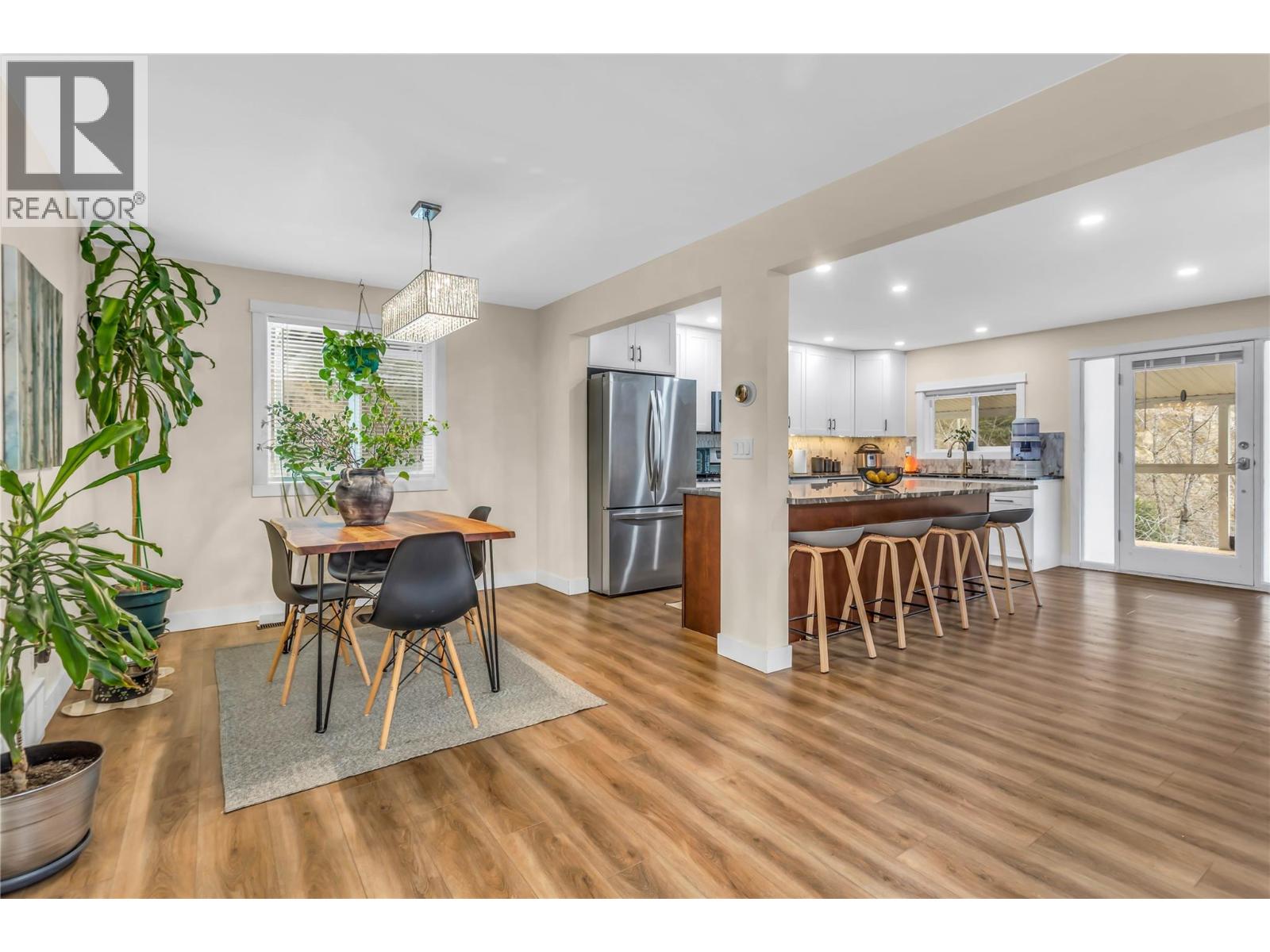 2621 Salmon River Road, Salmon Arm