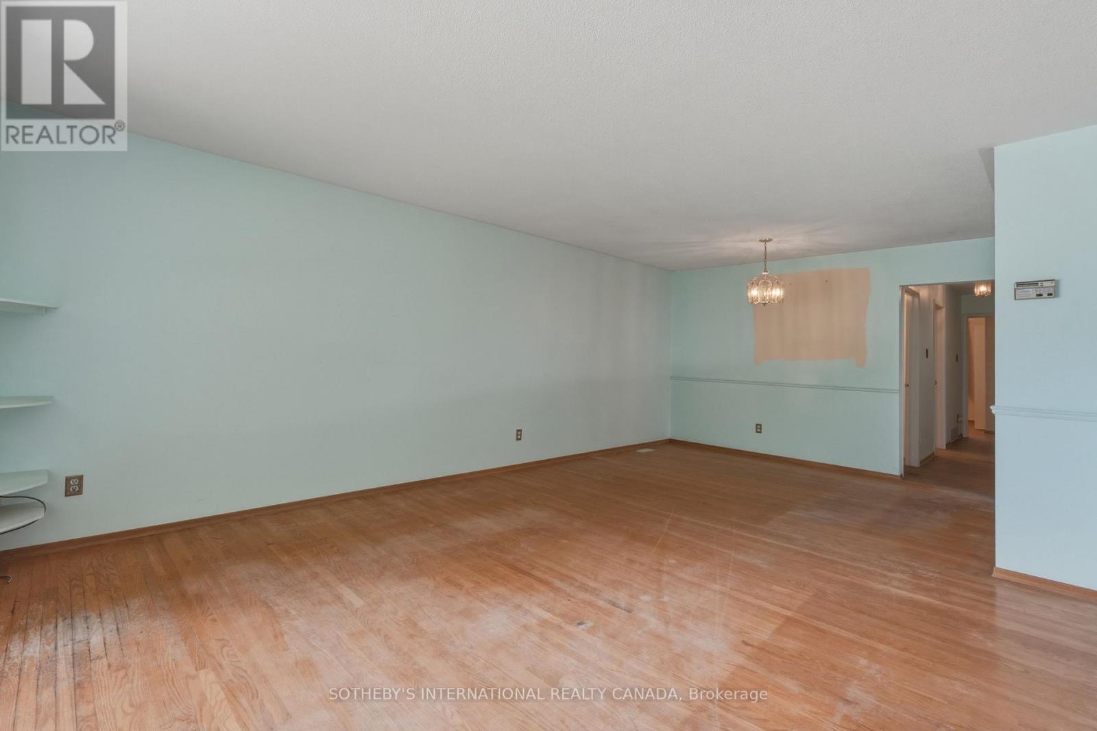 596 MAYSTONE COURT - 20