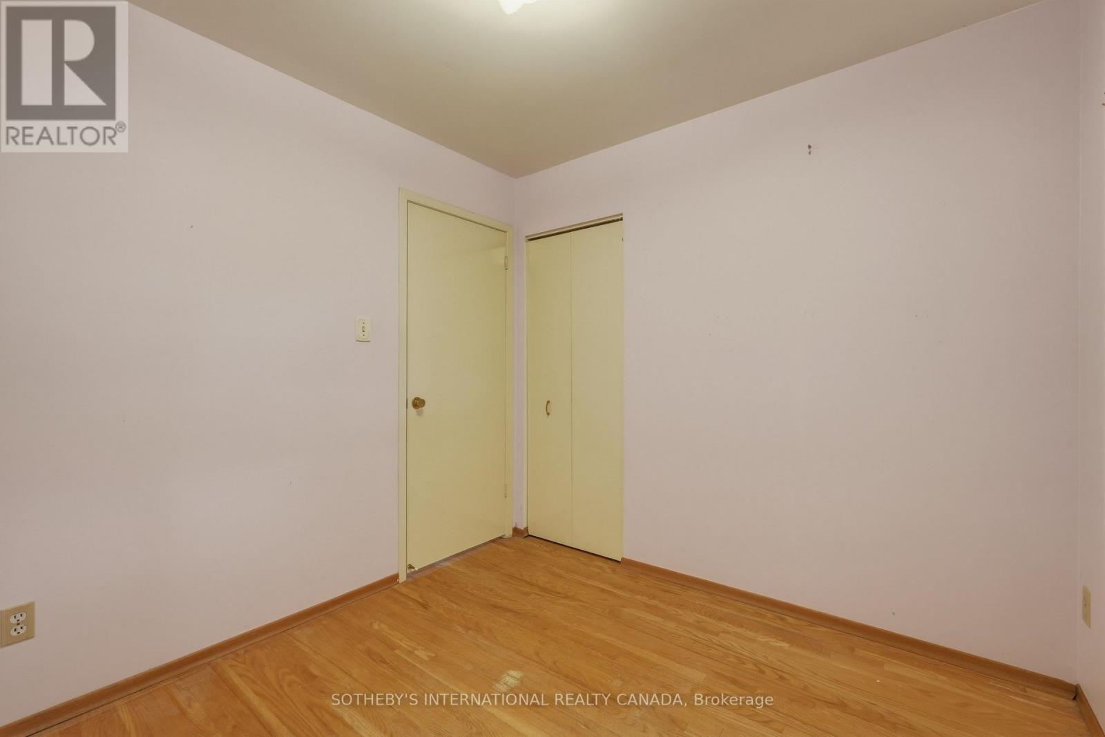 596 MAYSTONE COURT - 26