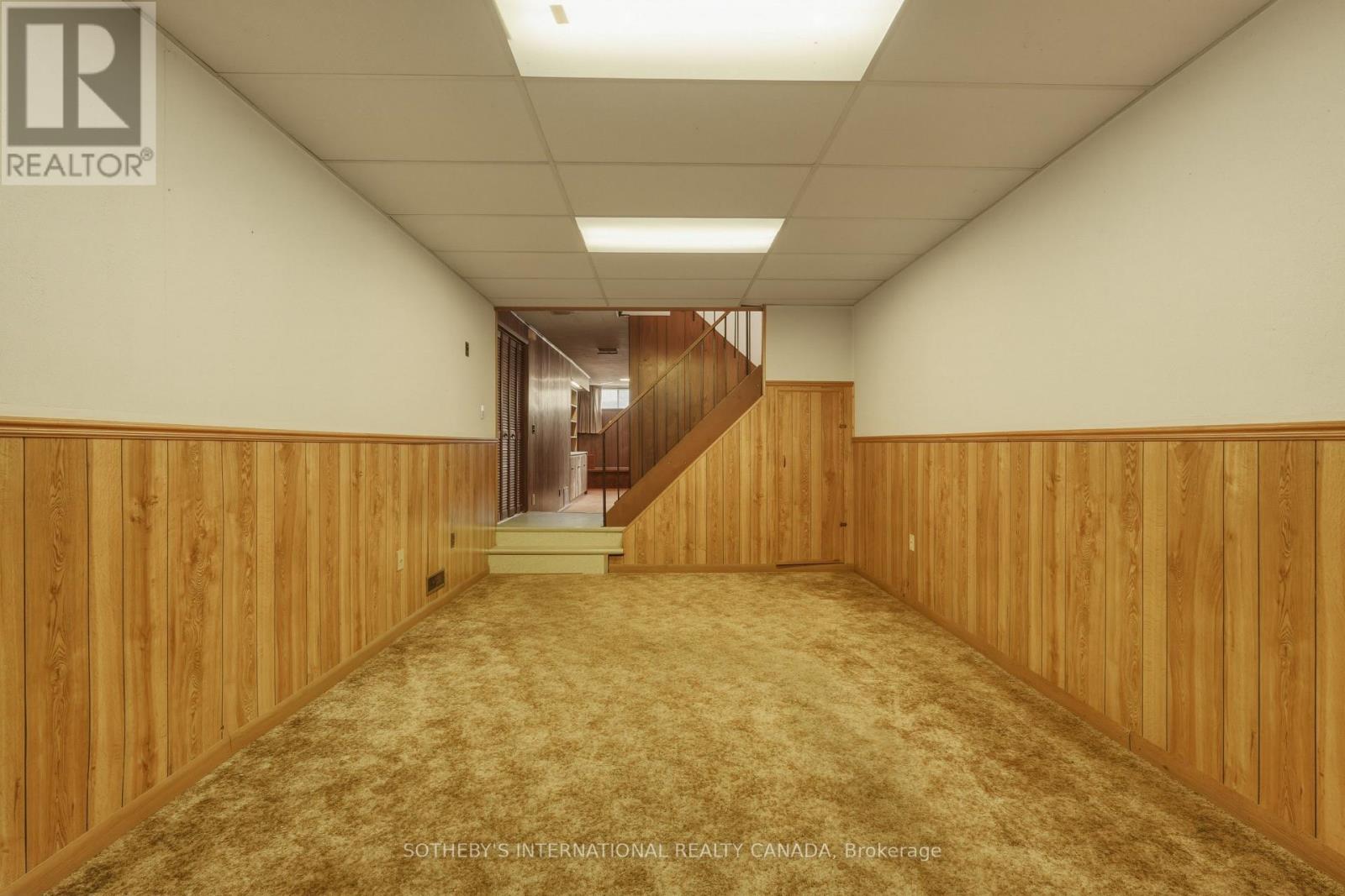 596 MAYSTONE COURT - 35