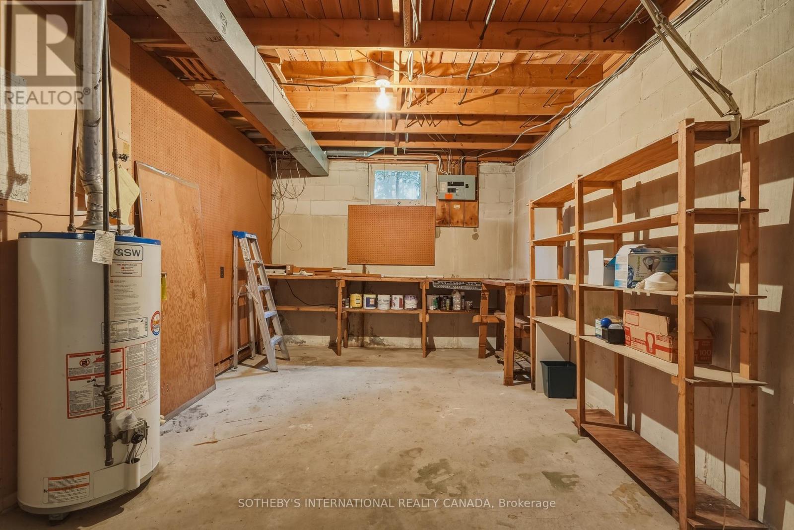 596 MAYSTONE COURT - 42