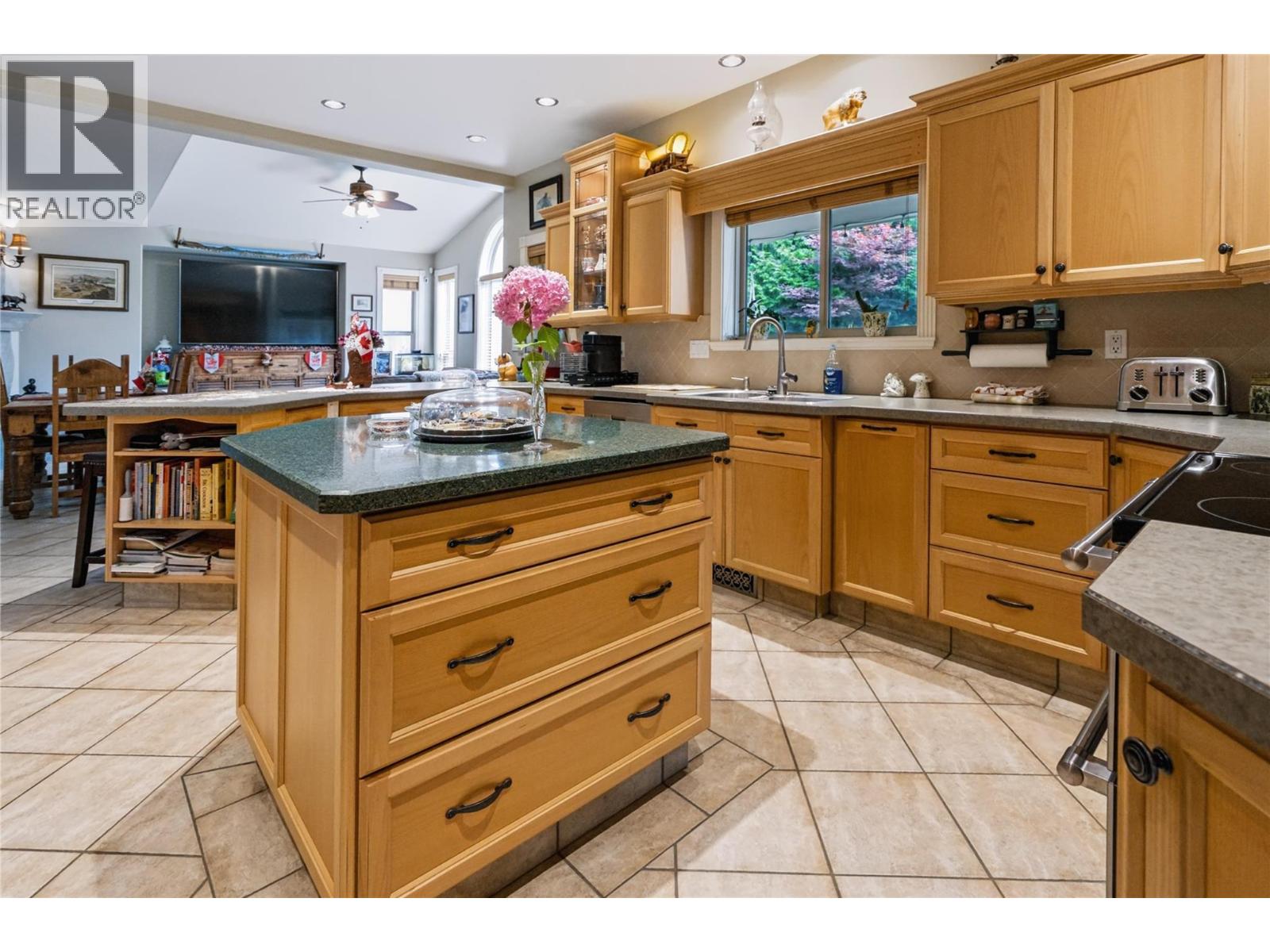 102 Westview Drive - 13