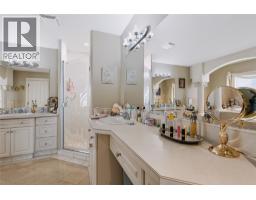 102 Westview Drive, Penticton, BC V2A7R2 Photo 22