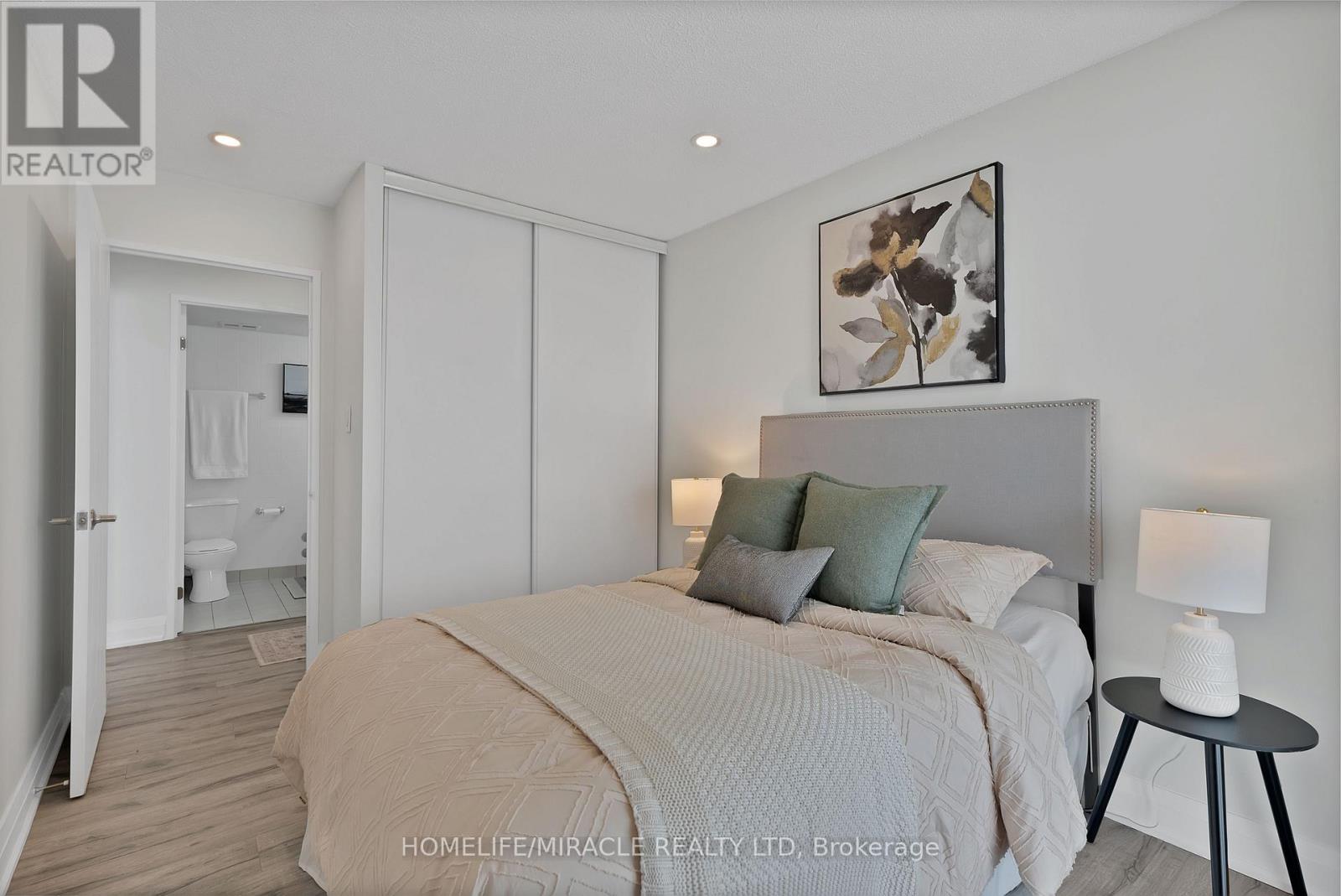 #112 350 WEBB DRIVE - Image 19