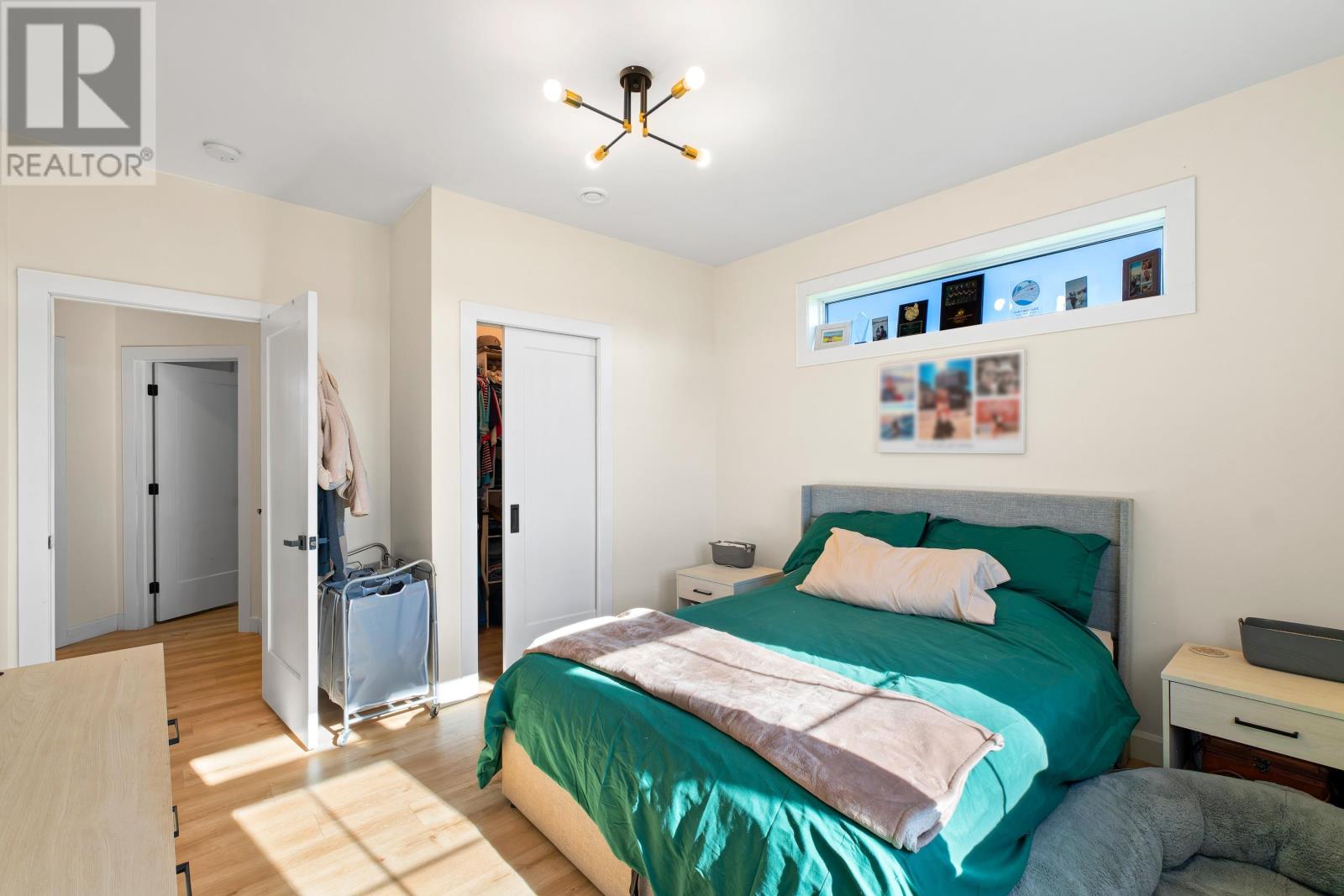 81 Kingsway Drive - 13
