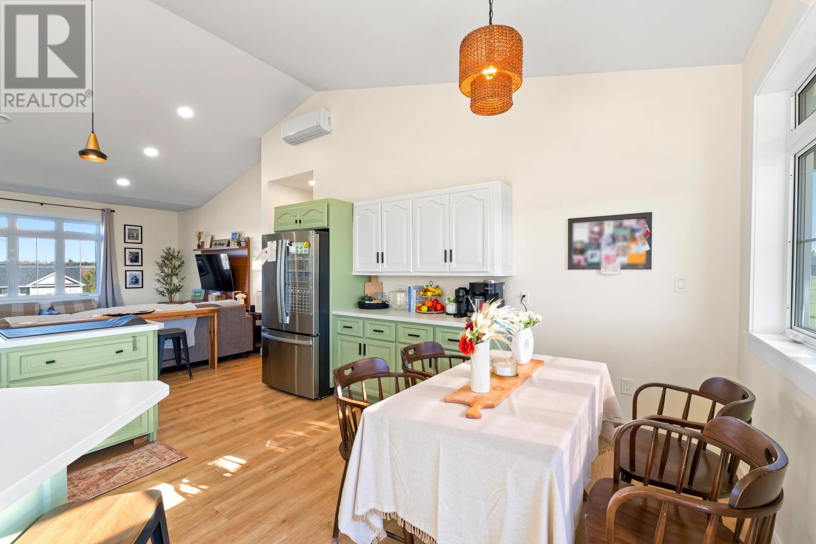 81 Kingsway Drive - 8