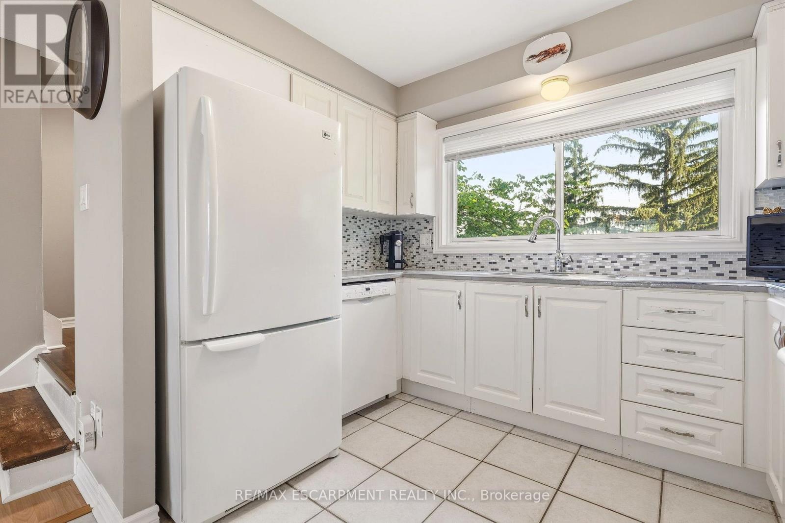 #2 125 BONAVENTURE DRIVE - 21
