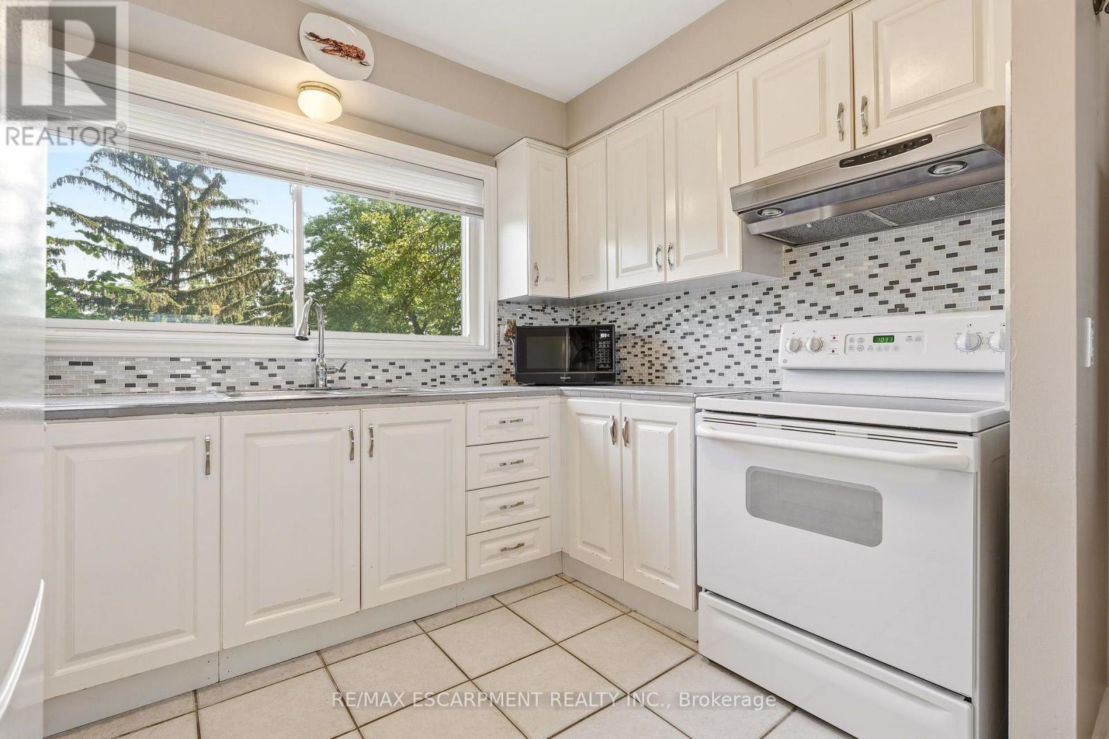 #2 125 BONAVENTURE DRIVE - 22