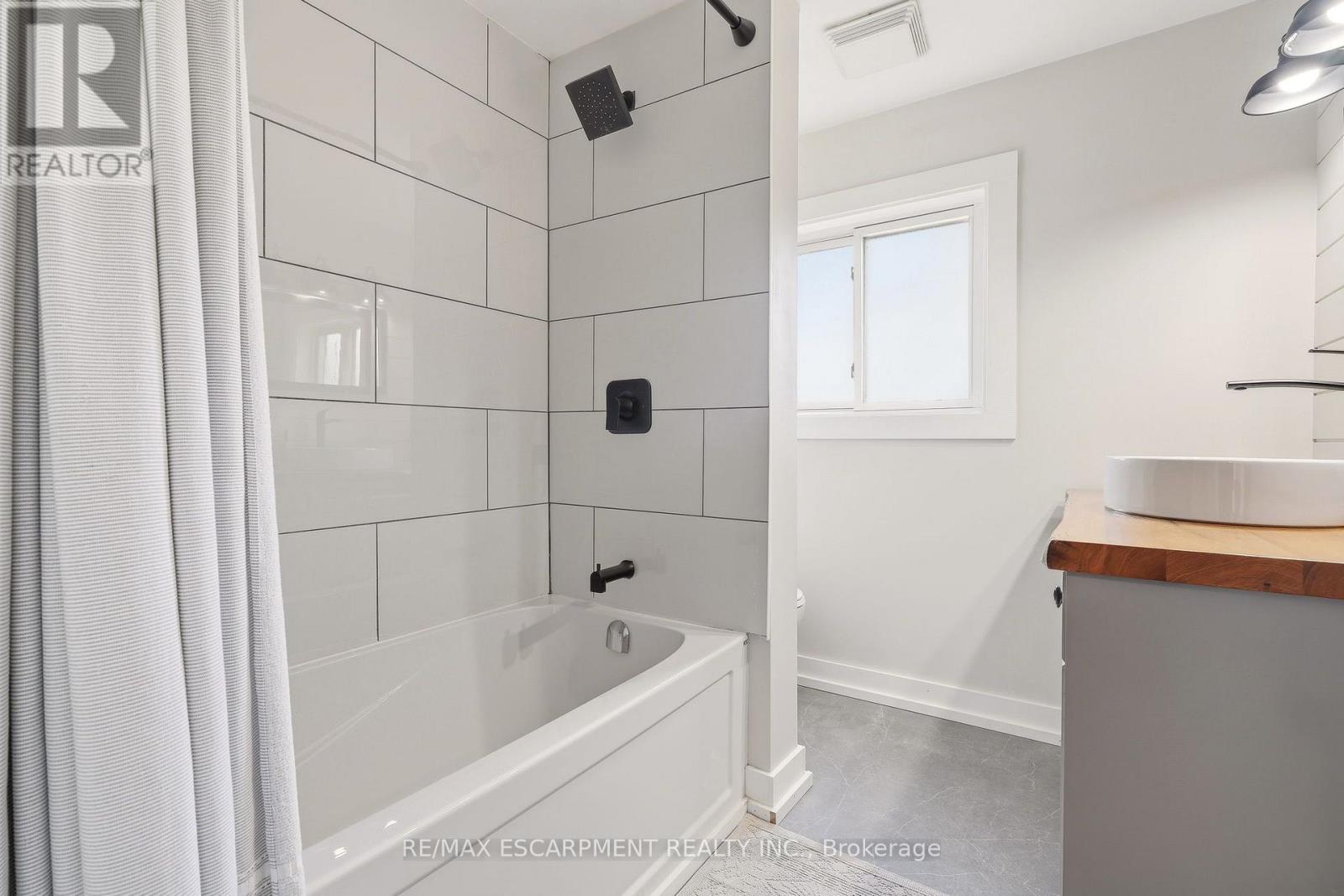 #2 125 BONAVENTURE DRIVE - 31