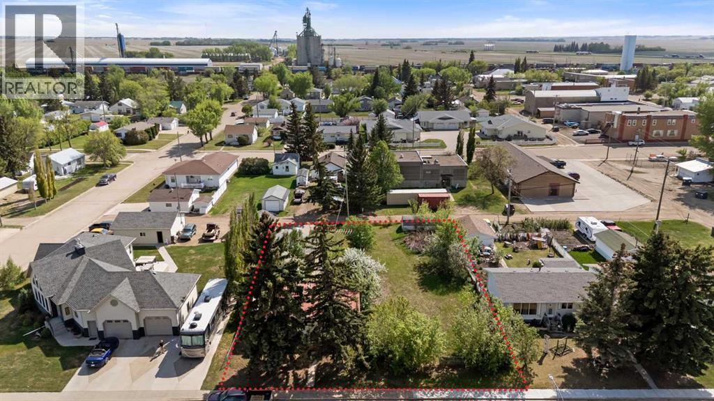 4911 54 Avenue - 25